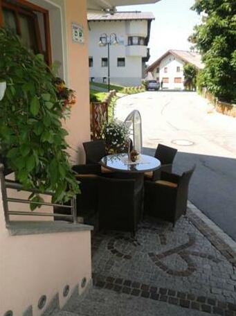 Eggerstuberl - Photo5