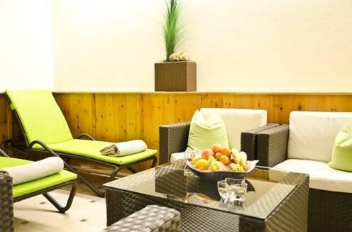 Hotel Charly - Photo5