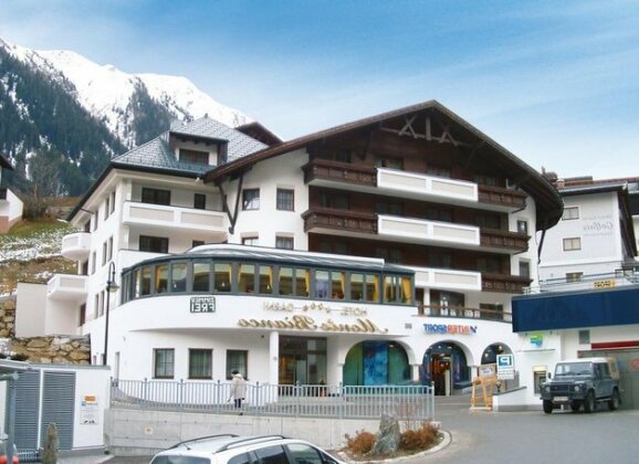 Hotel Garni Monte Bianco - Photo2