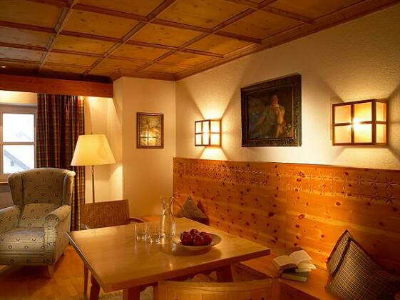 Hotel Goldener Adler Ischgl - Photo2