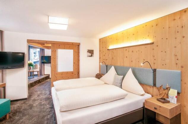 Sporthotel Piz Buin - Photo4