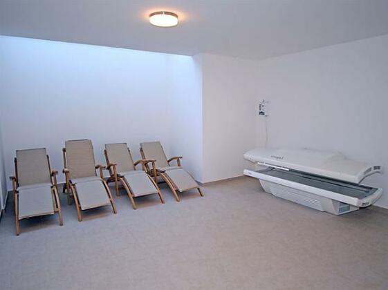 Interhome - Haus Tuer - 5 Star - Photo4
