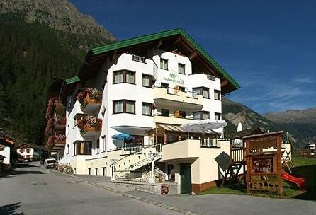 Hotel Larchenhof Kaunertal - Photo2