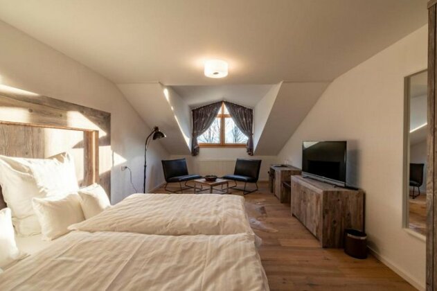 Hotel Restaurant Neuwirt - Photo2