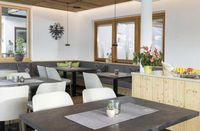 Hotel Garni Tirol Ladis - Photo2