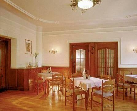 Hotel Schwarzer Adler - Photo2