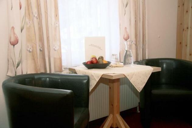 Hotel Alpenblick Langenfeld - Photo3