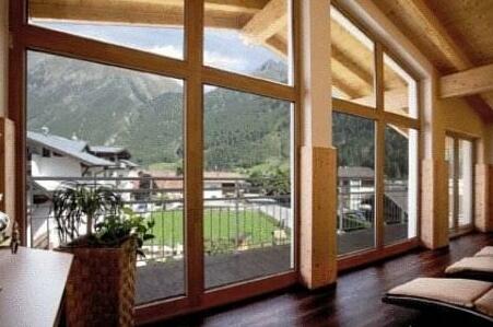 Hotel Alpenblick Langenfeld - Photo4