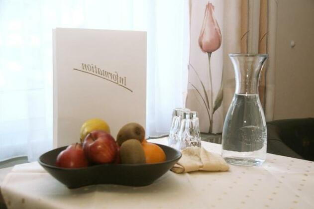 Hotel Alpenblick Langenfeld - Photo5