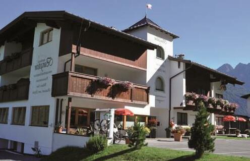 Hotel Burgstein - alpin & lifestyle