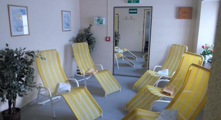 Hotel Edelweiss Langenfeld - Photo4