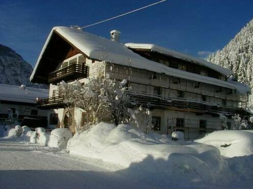 0 Sterne Hotel Weisses Rossl In Leutasch/Tirol - Photo4