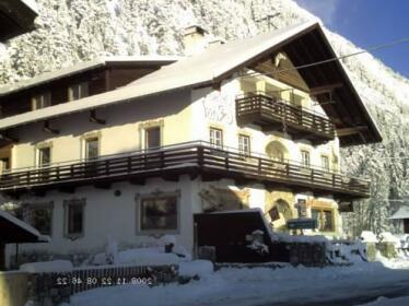 0 Sterne Hotel Weisses Rossl In Leutasch/Tirol