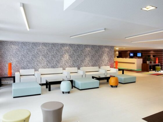 Ibis Styles Linz - Photo2