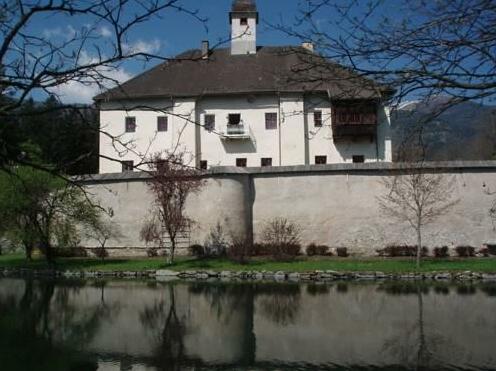 Ferienwohnung Schloss Dornbach - Photo2