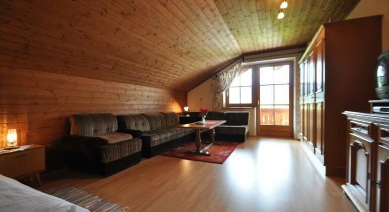 Fanning 91 Zur Veitlerin - Photo3