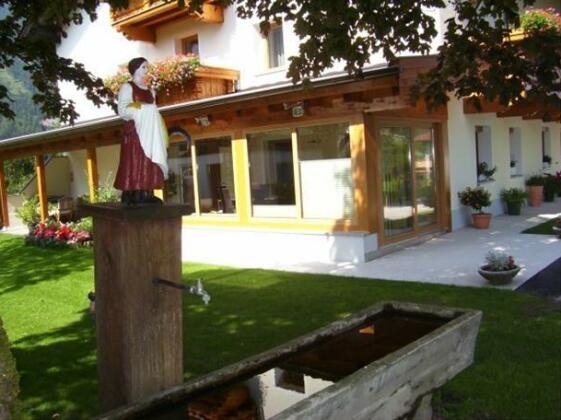 Haus Madersbacher - Photo2
