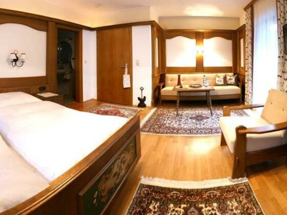 Alpin Hotel Garni Eder - Private Living - Photo2