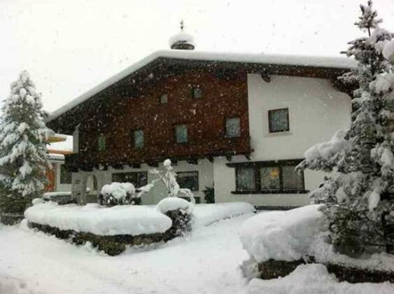 Alpin Hotel Garni Eder - Private Living - Photo4