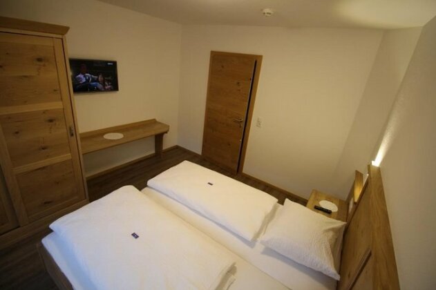 Apart Geisler - Photo3
