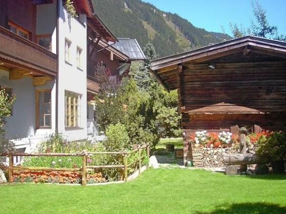 Elfriede Mayrhofen - Photo2
