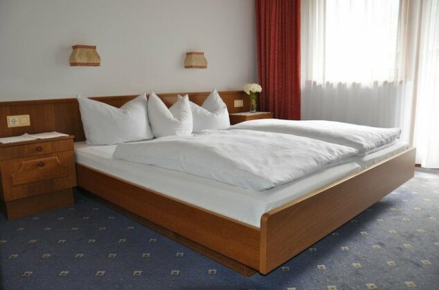 Gastehaus Holaus - Photo4