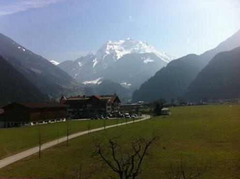 Haus Panorama Pension Mayrhofen - Photo5