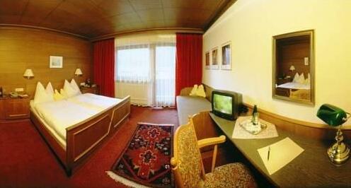 Hotel-Pension Strolz - Photo4