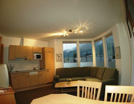 Jennewein Gastehaus Mayrhofen - Photo2