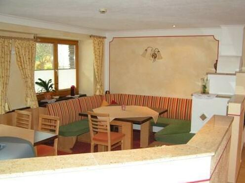 Pension Regina Mayrhofen - Photo5