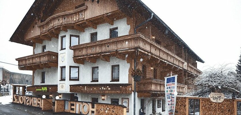 Hotel Alpenstolz