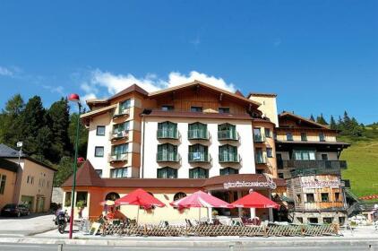 Alpenhotel Tauernkonig Garni