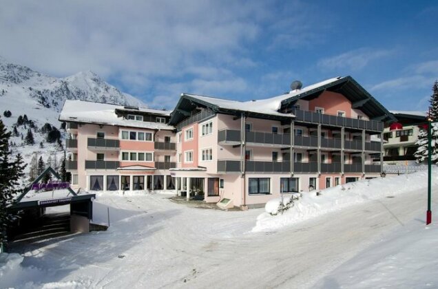 Hotel Montana Obertauern - Photo4