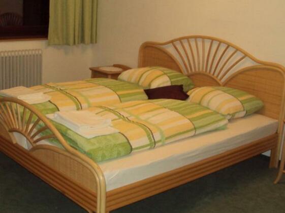 Two Brothers Inn - Photo5