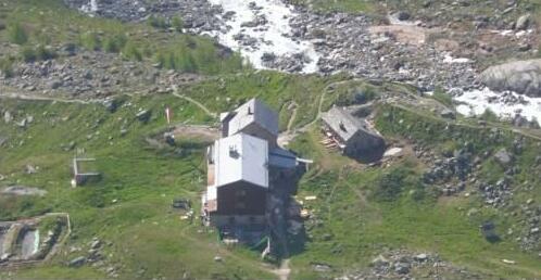 Essener-Rostocker Hutte - Photo5