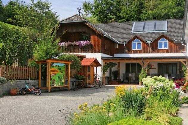 Loeschgruber Bauernhof Farmhouse Rechberg