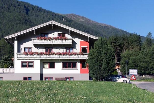 Hotel Garni Burger - Photo2
