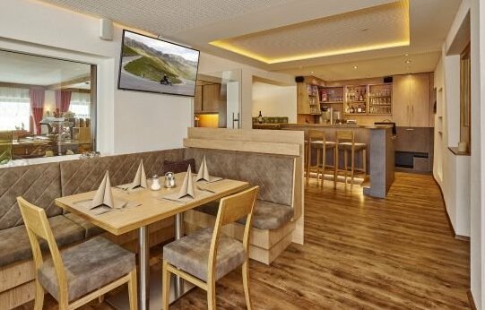 Gasthof Hotel Post Sautens - Photo4