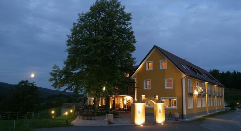 Hotel Moserhof Schlossberg - Photo2