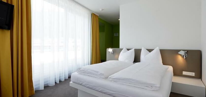 STAY inn Comfort Art Hotel Schwaz - Photo2