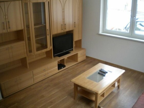 Apart Anouk - Photo3