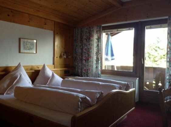 Hotel Garni Almhof Seefeld - Photo5