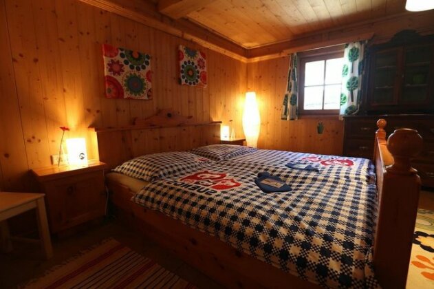 Bluebird Mountain Hostel - Photo4