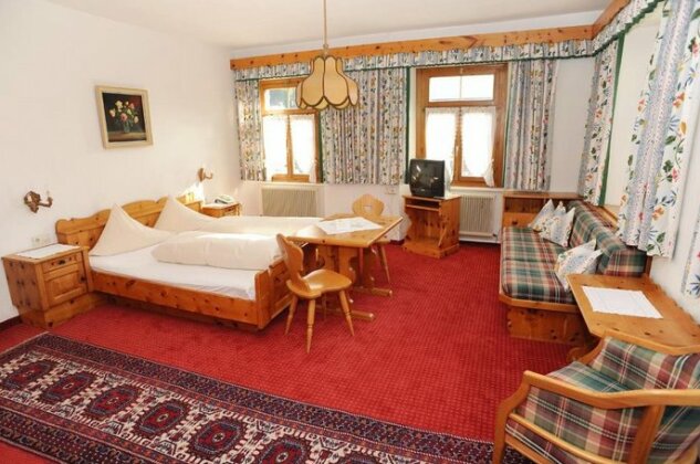 Gasthof Lowen Tschagguns - Photo2