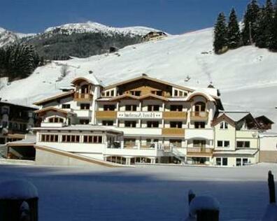 Hotel Auenhotel - Photo2