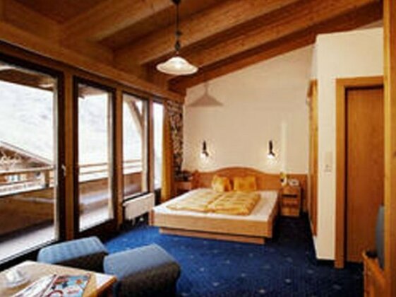 Hotel Alt Vent Tyrol - Photo2
