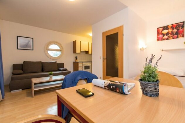 CheckVienna - Apartmenthaus Hietzing - Photo2