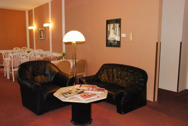 Continental Hotel-Pension - Photo3