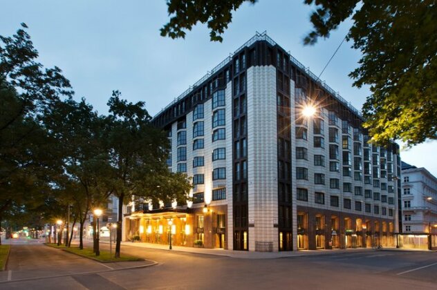 Hilton Vienna Plaza