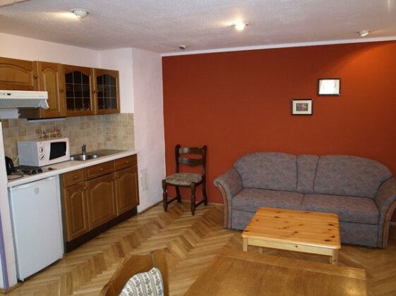Hotel Liechtenstein Apartments II - Photo4